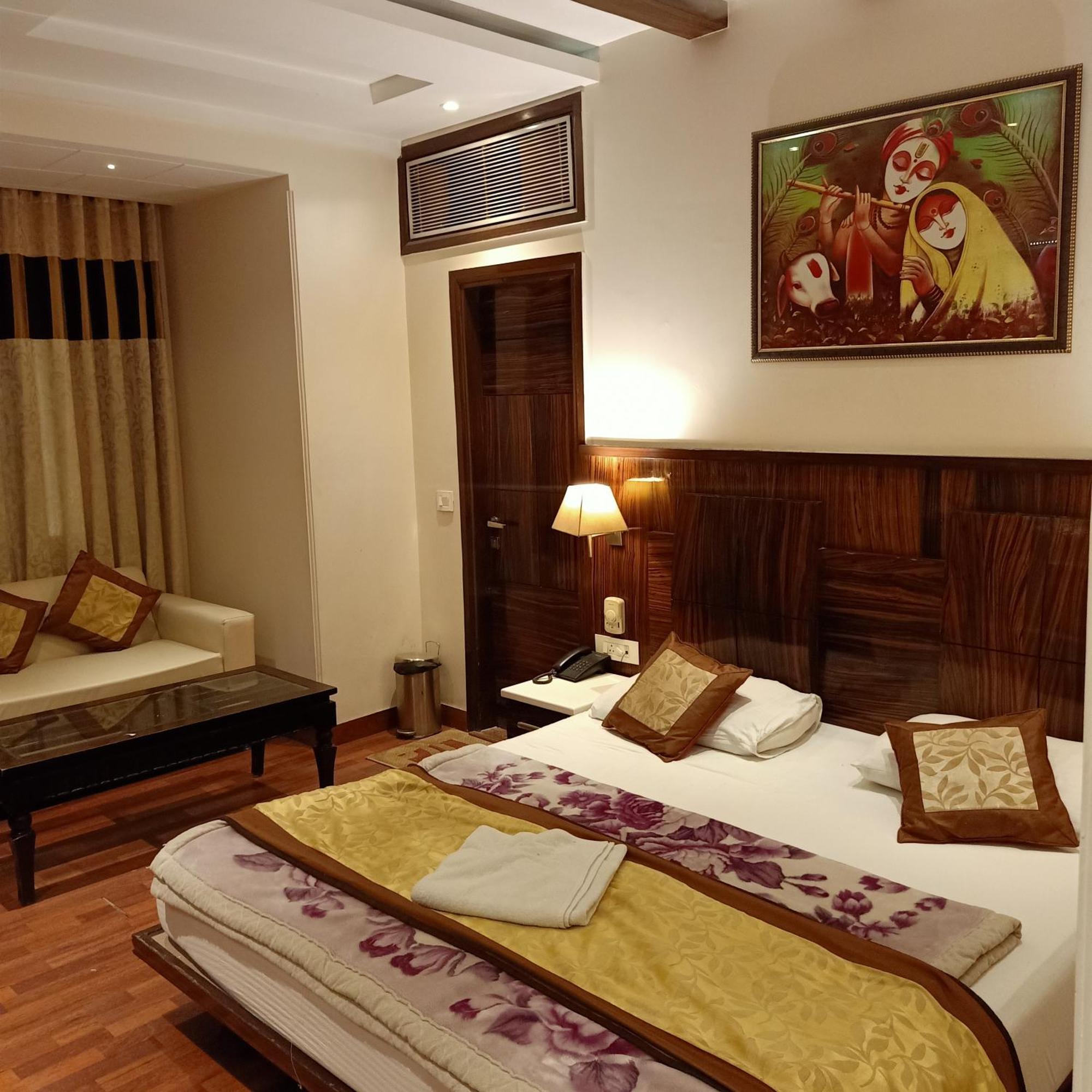 ניו דלהי Hotel Geet Deluxe מראה חיצוני תמונה