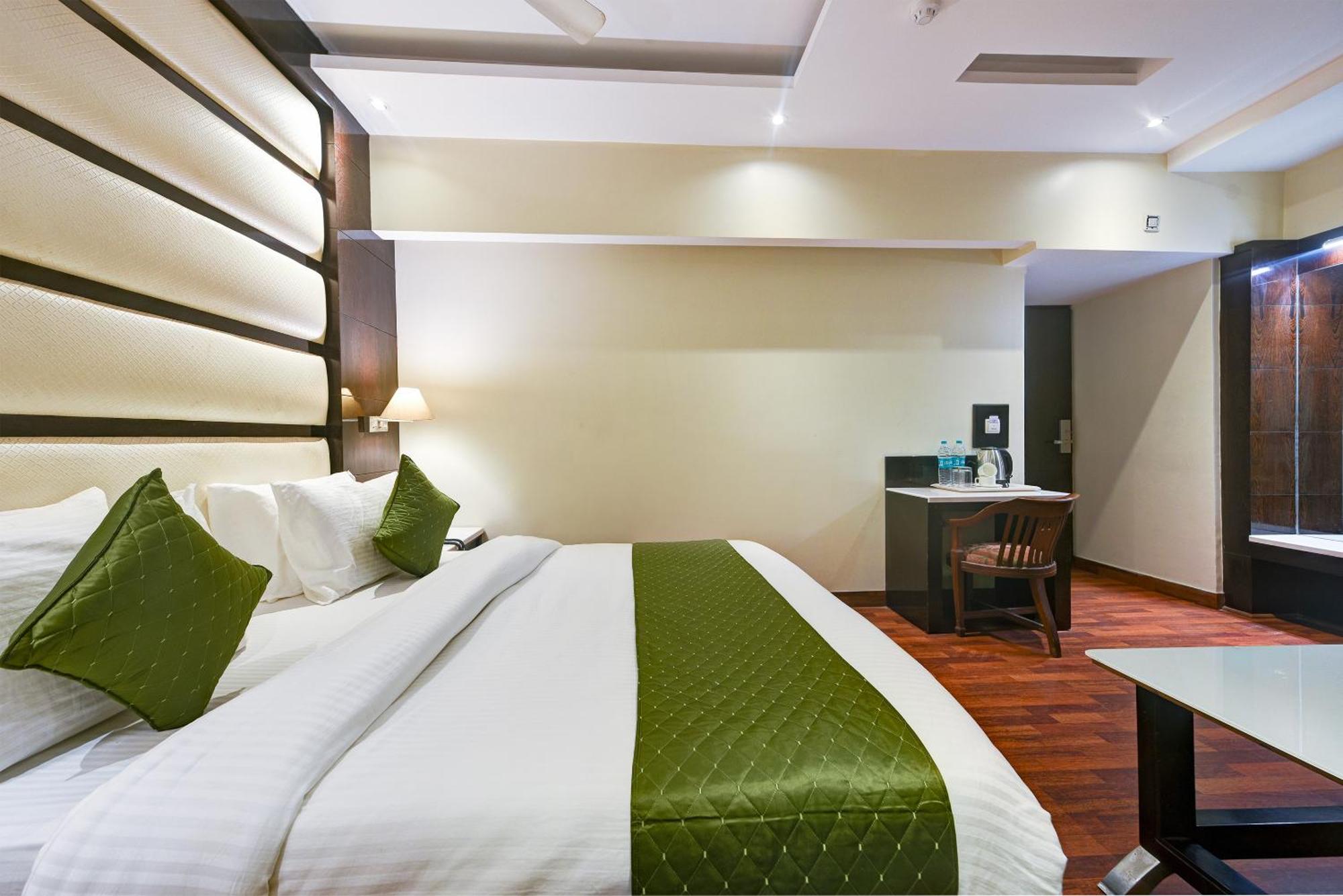 ניו דלהי Hotel Geet Deluxe מראה חיצוני תמונה