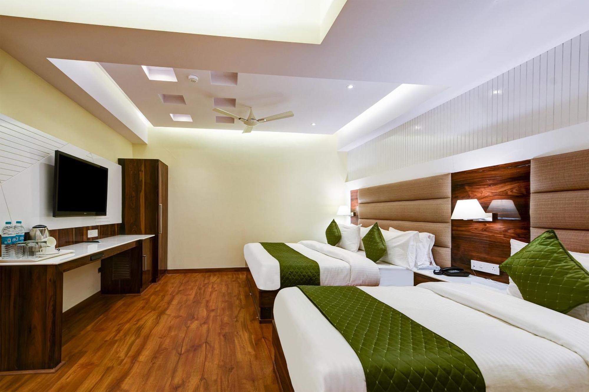 ניו דלהי Hotel Geet Deluxe מראה חיצוני תמונה